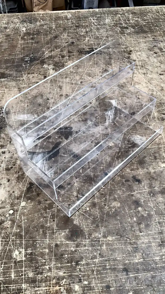 Portafolleto doble de acrílico transparente